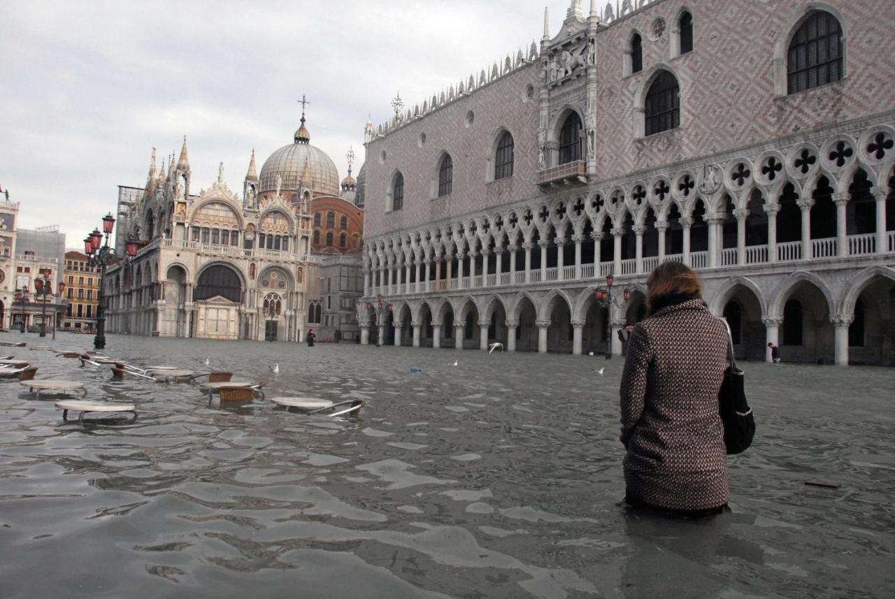 Raggio Di Sole Dietro Piazza San Marco Венеция Экстерьер фото